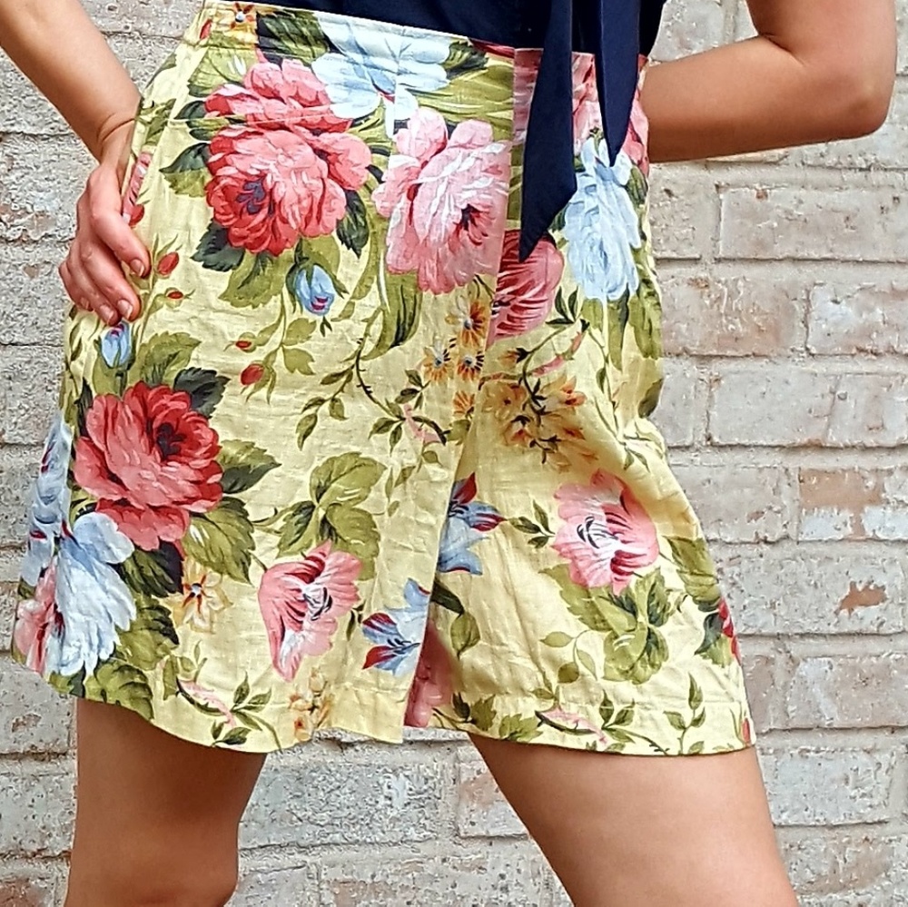 Adrienne Vittadini floral shorts yellow MP